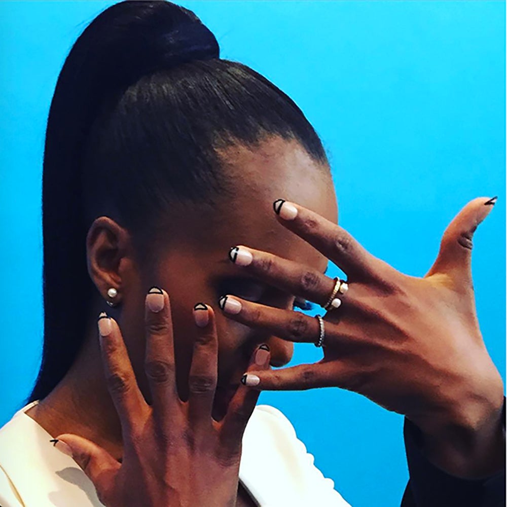 23 Kerry Washington Mani-Grams That Will Inspire Your Next Paint Job
